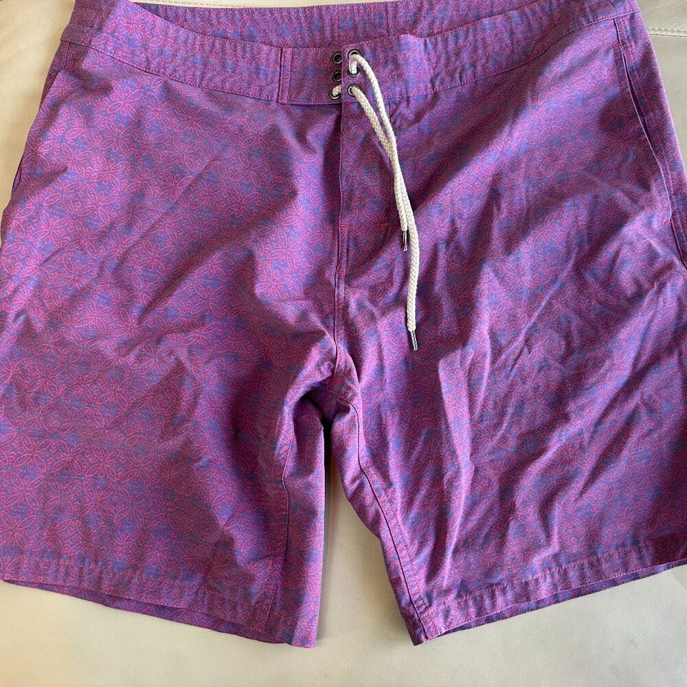 Faherty Board Shorts.  Red/Blue batik Pattern.  Size 38
